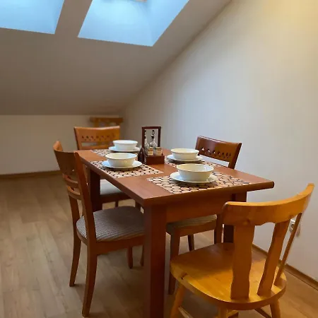 Апартамент Two Bedroom Flat In Magernitsa Банско