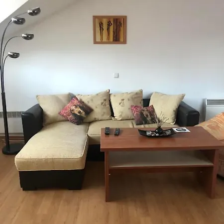 Two Bedroom Flat In Magernitsa Банско