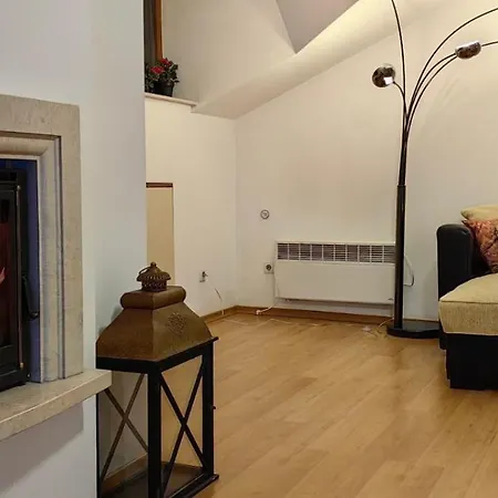 Two Bedroom Flat In Magernitsa Апартамент