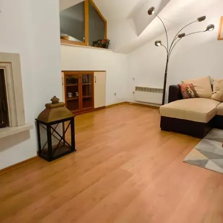 Апартамент Two Bedroom Flat In Magernitsa *