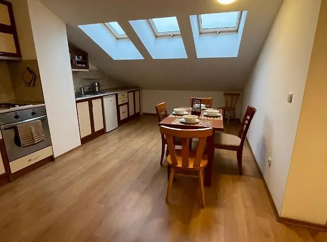 Apartament Two Bedroom Flat In Magernitsa